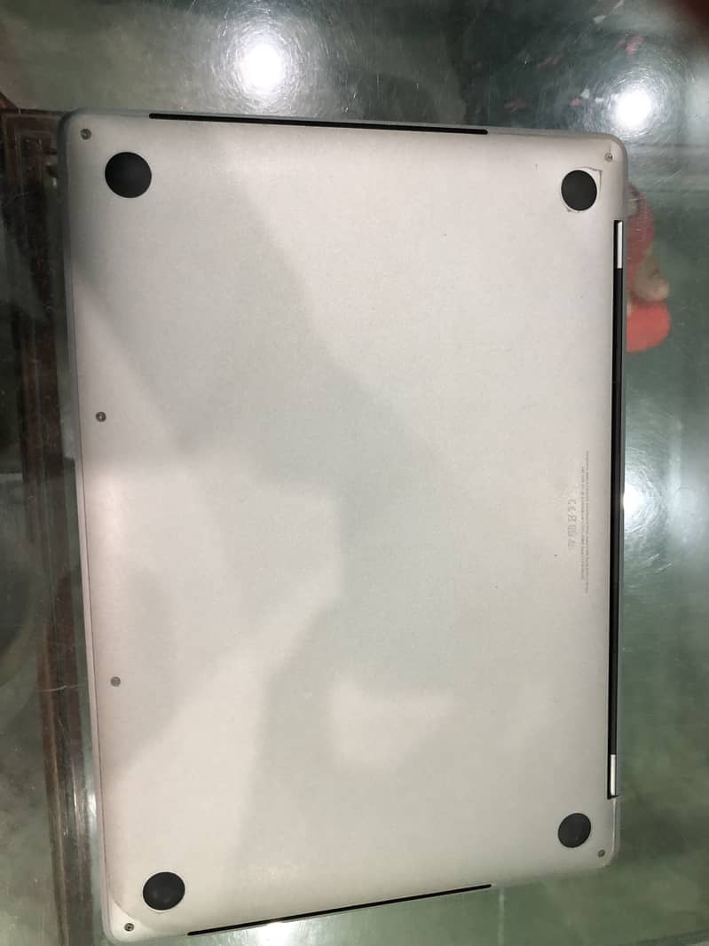 Macbook Pro 1