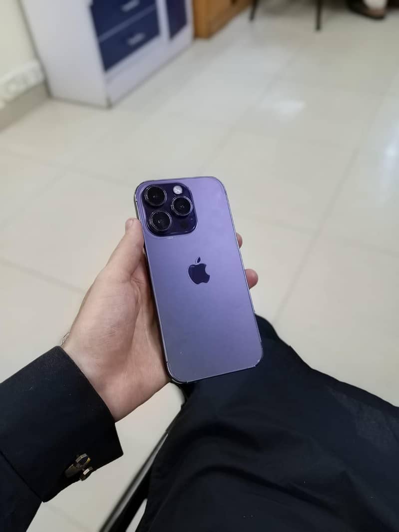iPhone 14 pro 0