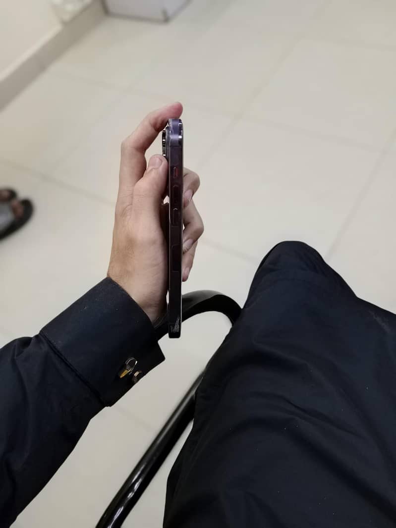 iPhone 14 pro 1