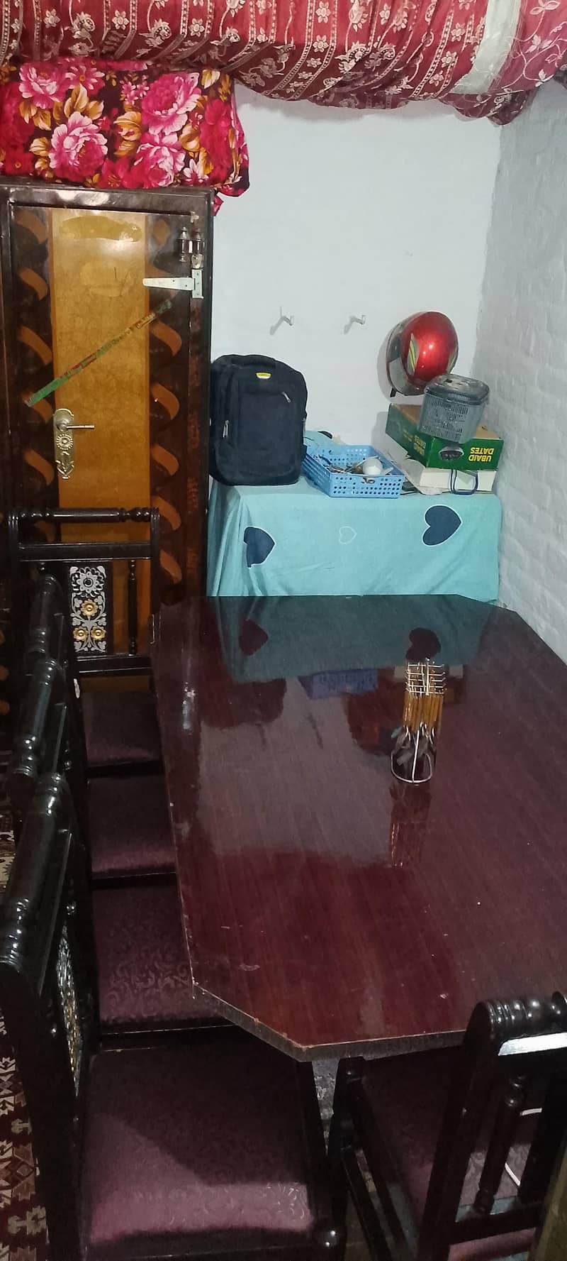 dinning table 0