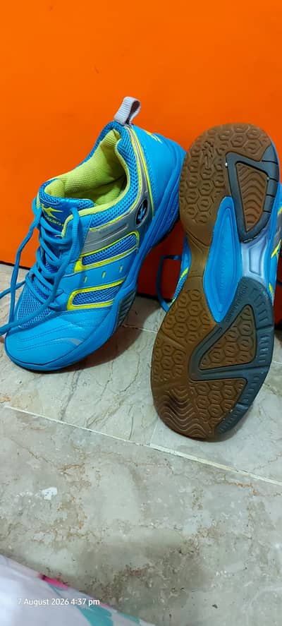 sports shoe