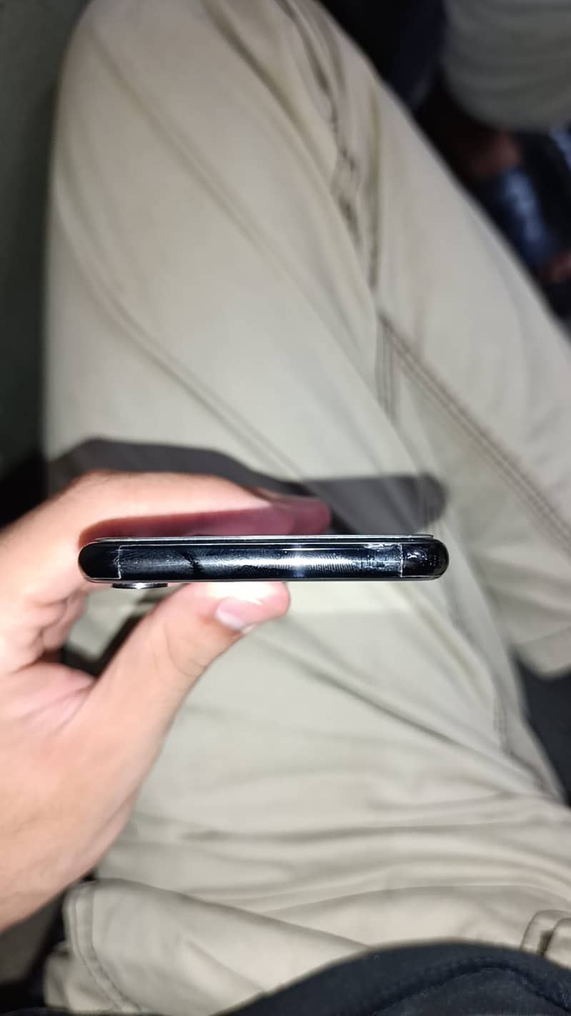 Apple iPhone X 6