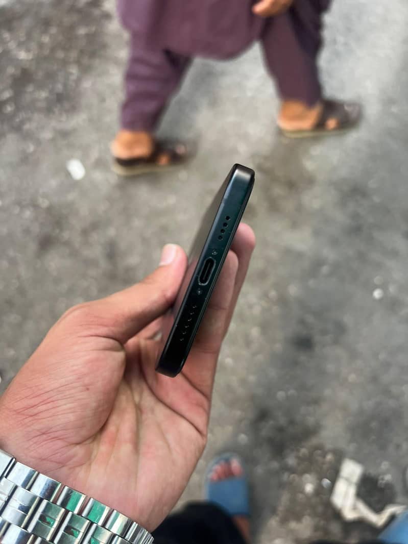 Apple iPhone 15 plus 2