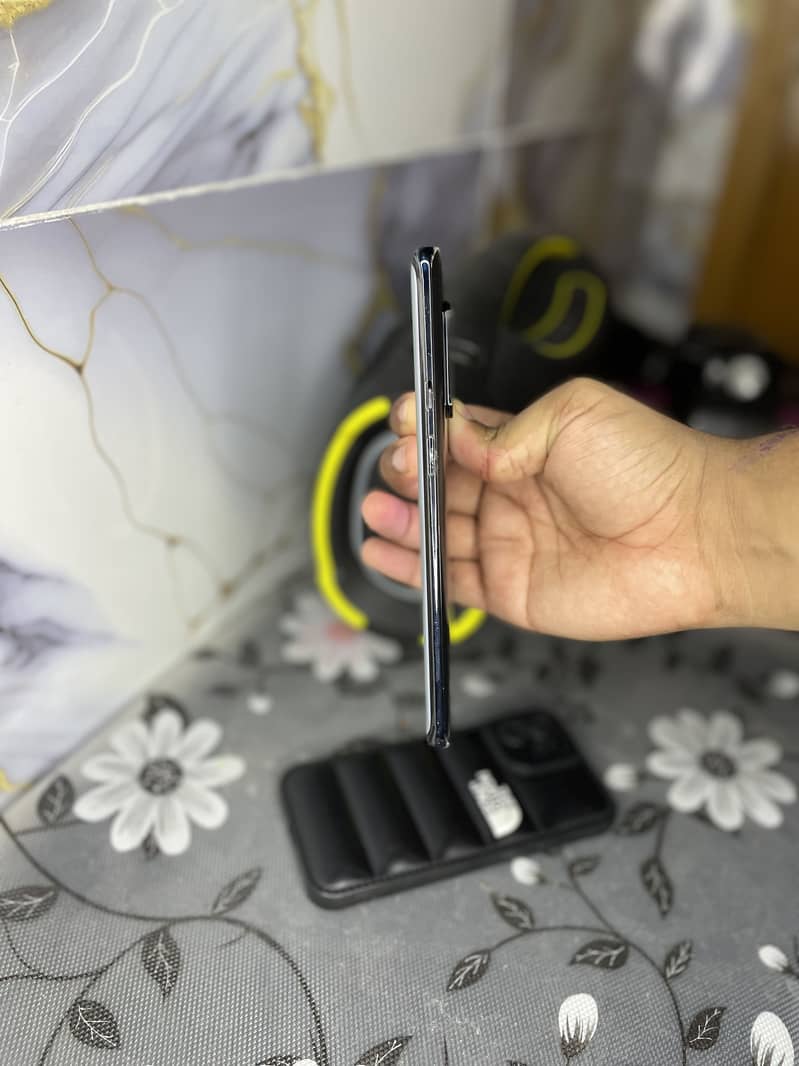 One Plus 8 Pro 7