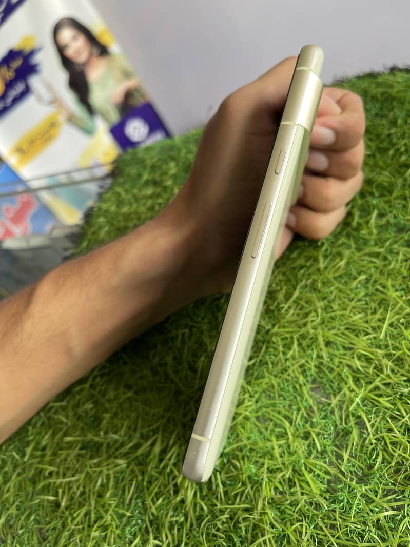 Google Pixel 7 3