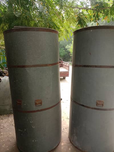 2 Brhrola for sale in good condition Havey wahight with stand