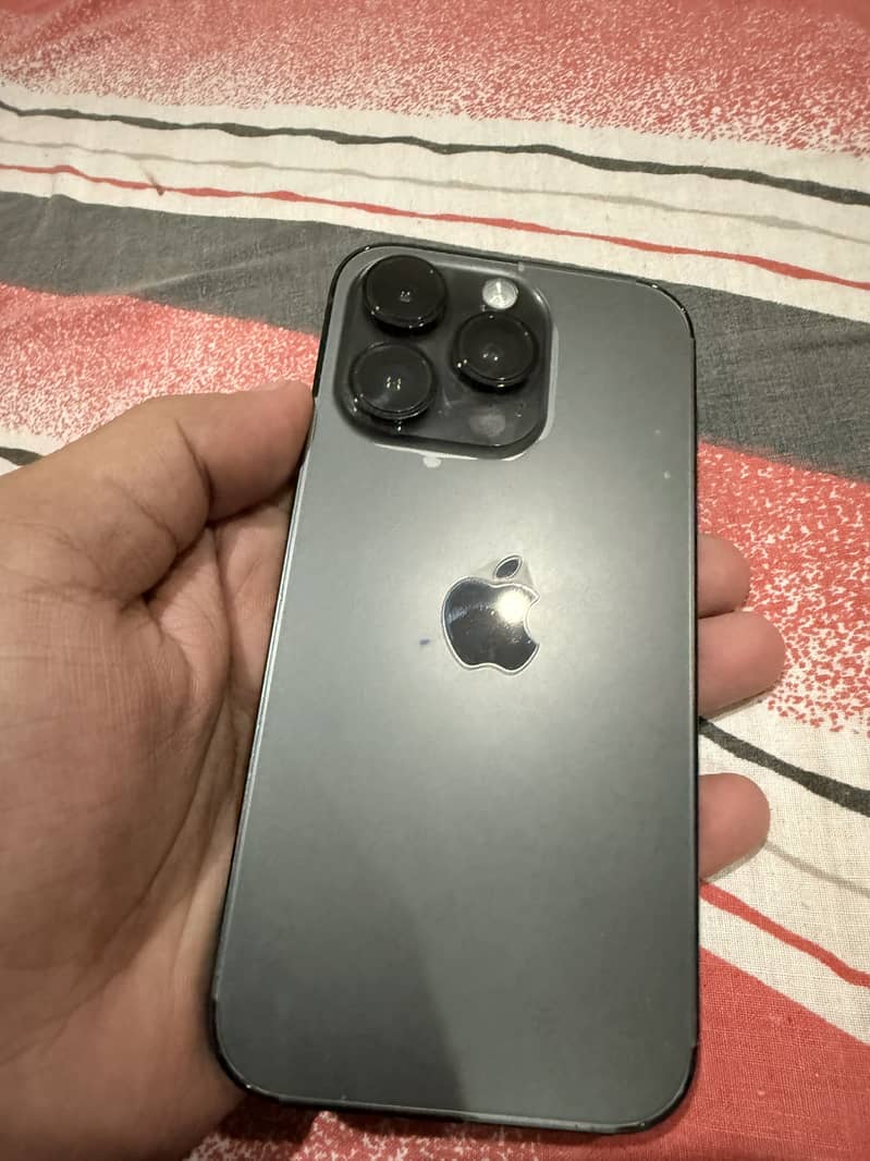 Apple iPhone 14 Pro 2