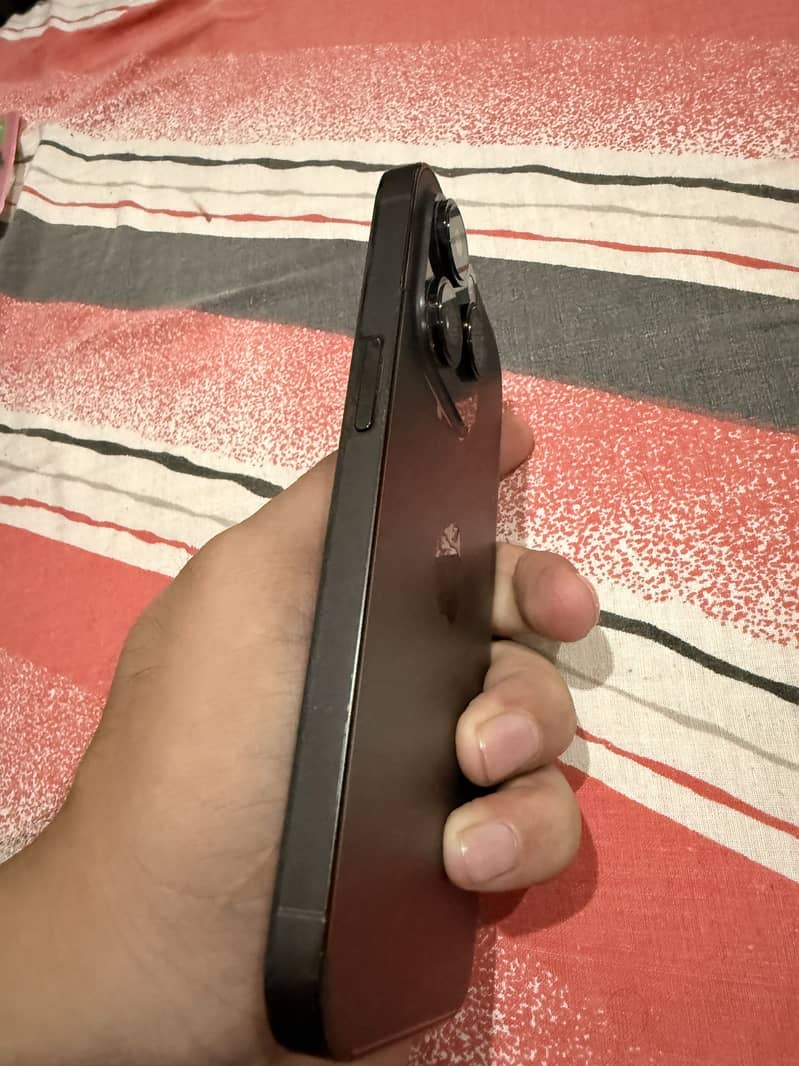 Apple iPhone 14 Pro 3