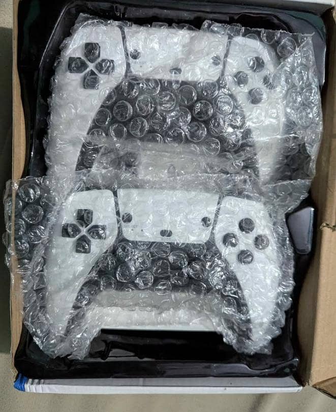 Gaming 2.4 wirless controller 1