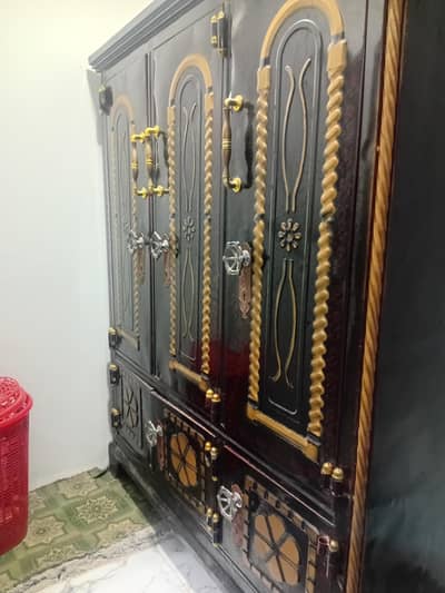 3 door wardrode
