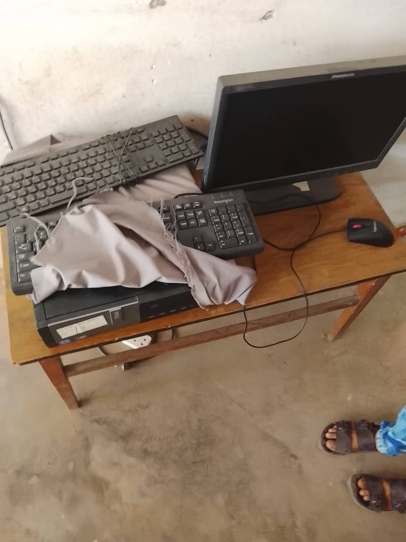 Computer 0