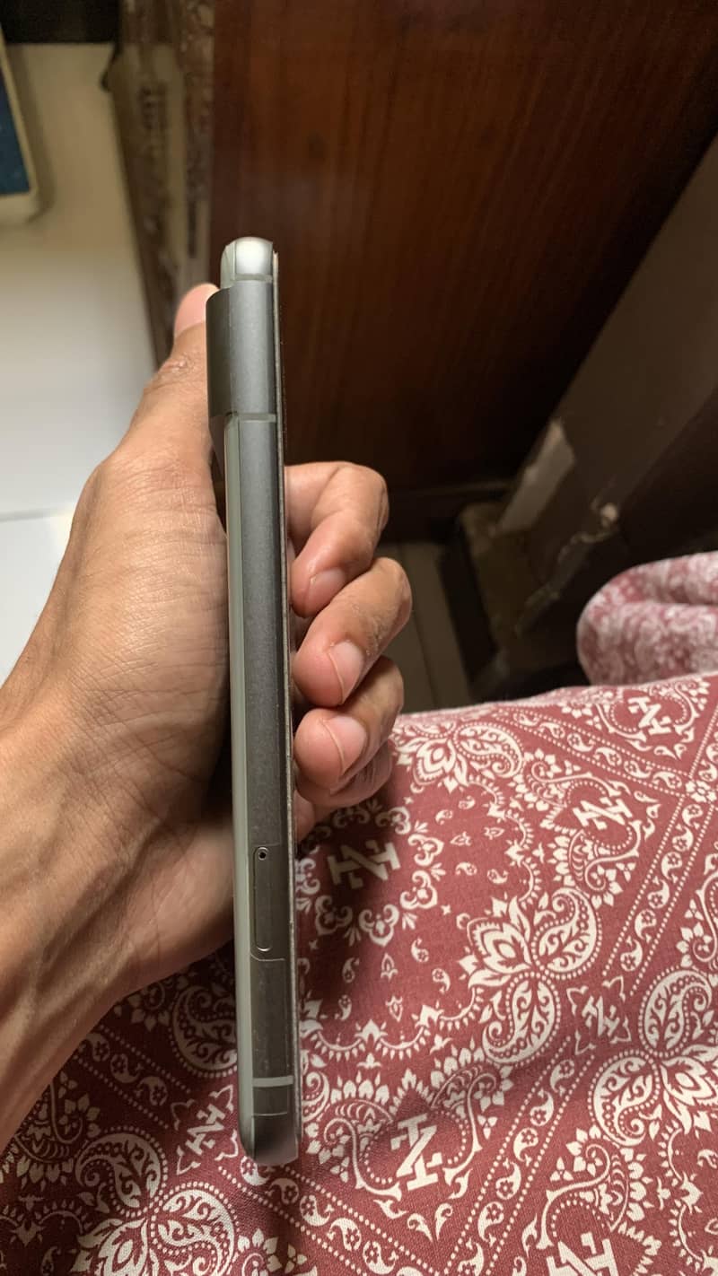 Google Pixel 8 1