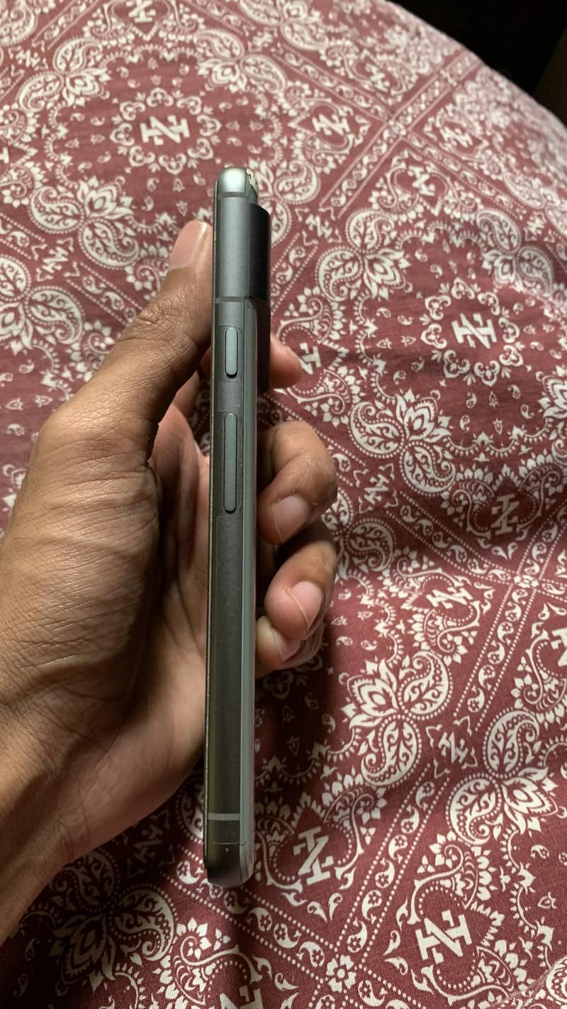 Google Pixel 8 2