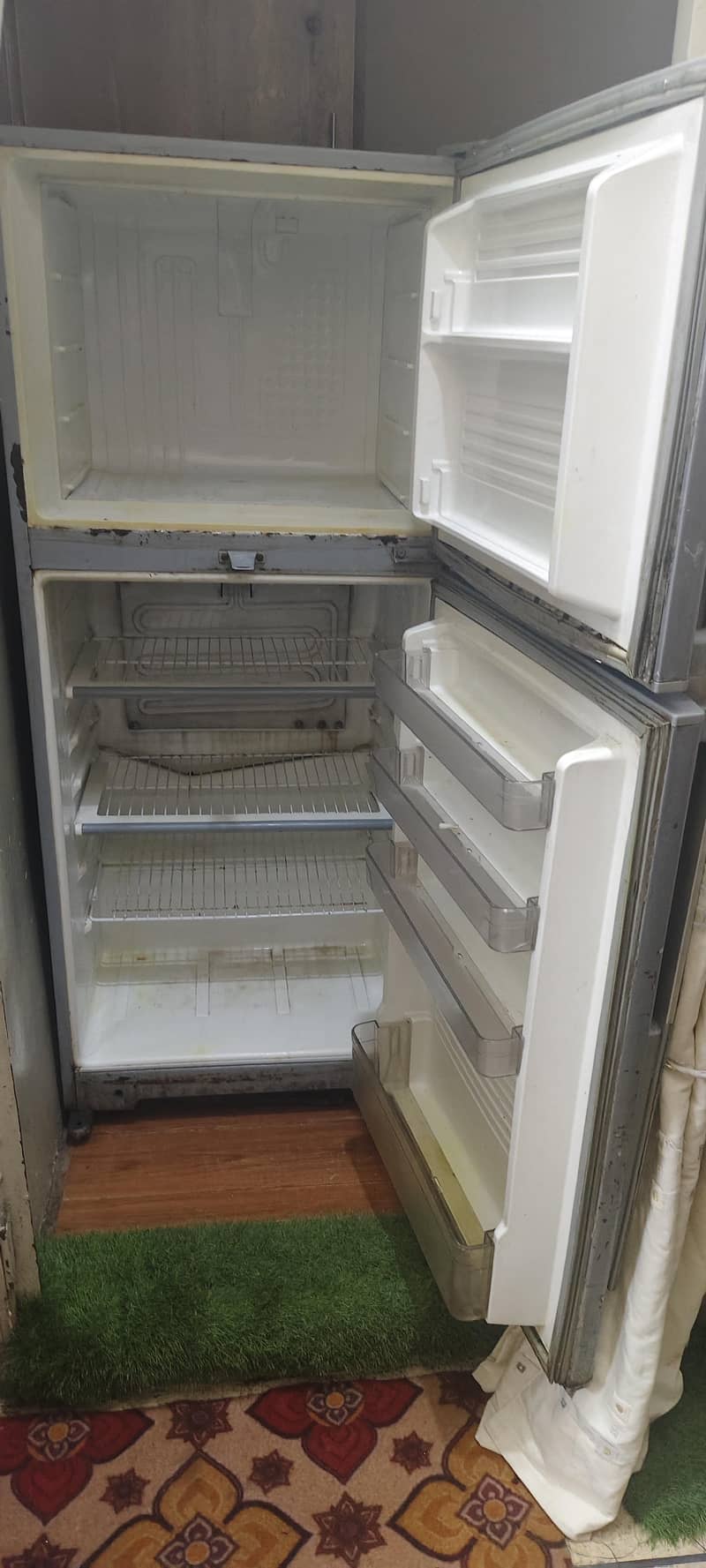 Dawlance fridge 0