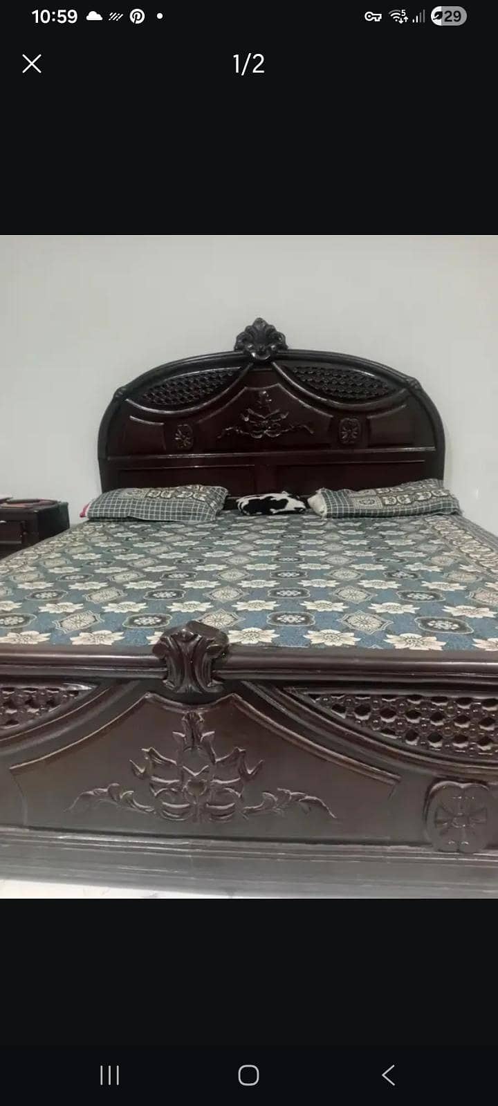 bed with sidetable 1