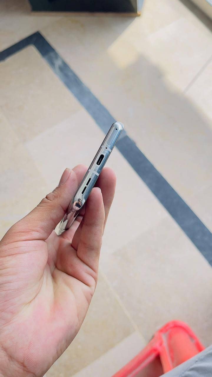 One Plus 9 pro 6