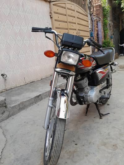 Honda CG 125 in Excellent condition 2024 model