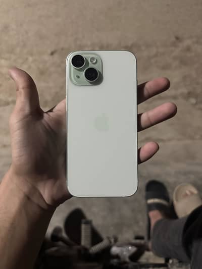 Apple iPhone 15