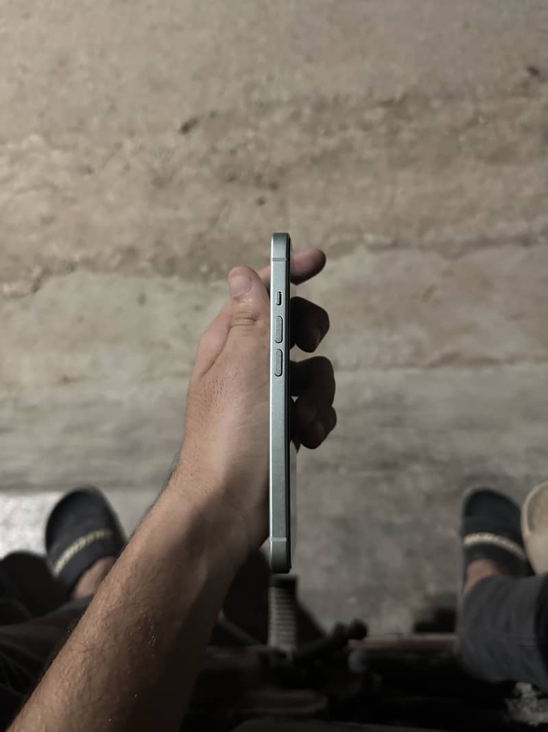 Apple iPhone 15 1