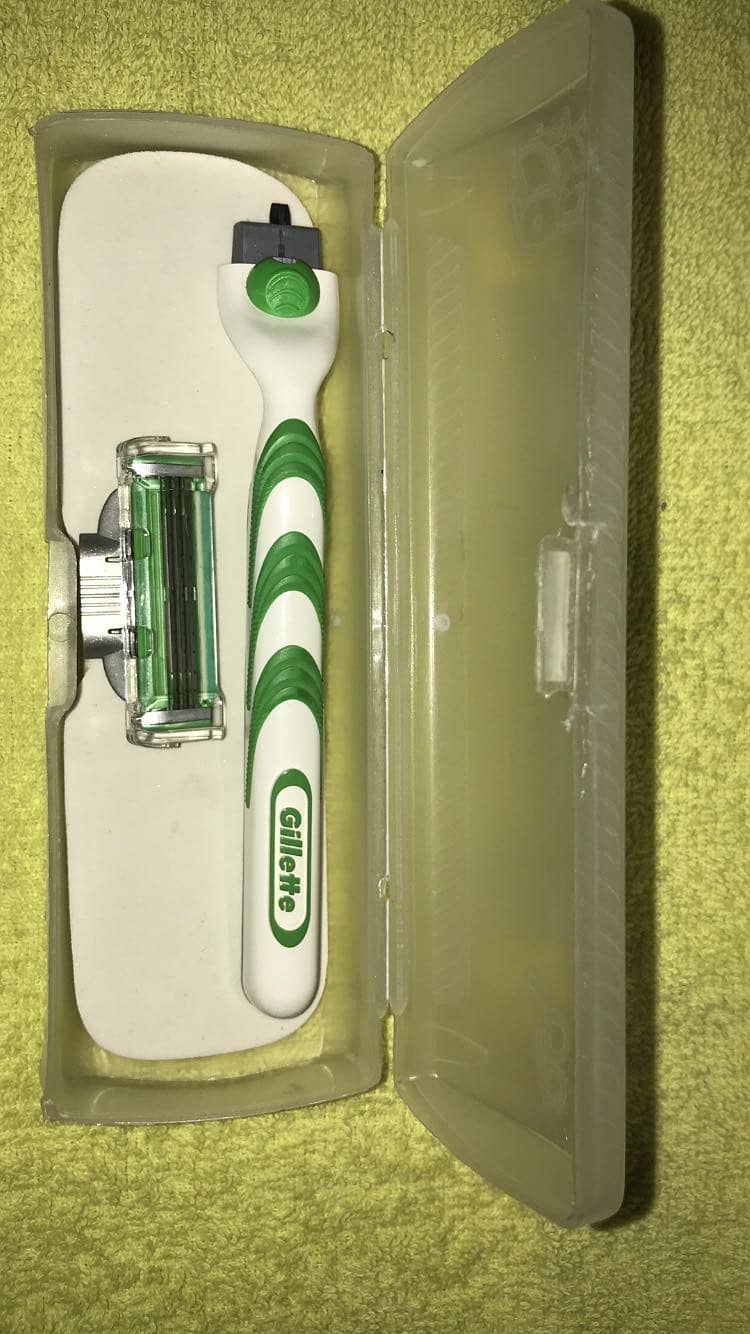 Gillette “Mach3”  Razor. 1