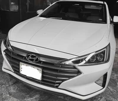 Hyundai Elantra 2023