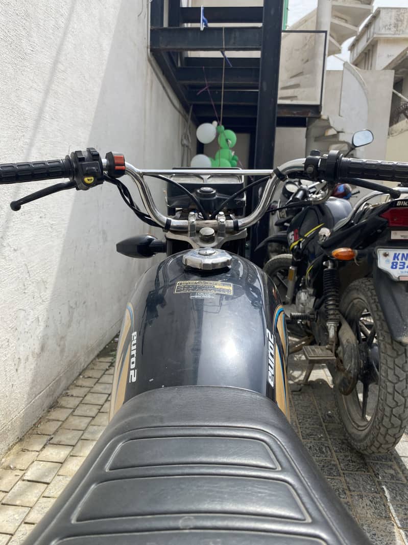 Unique 125 1