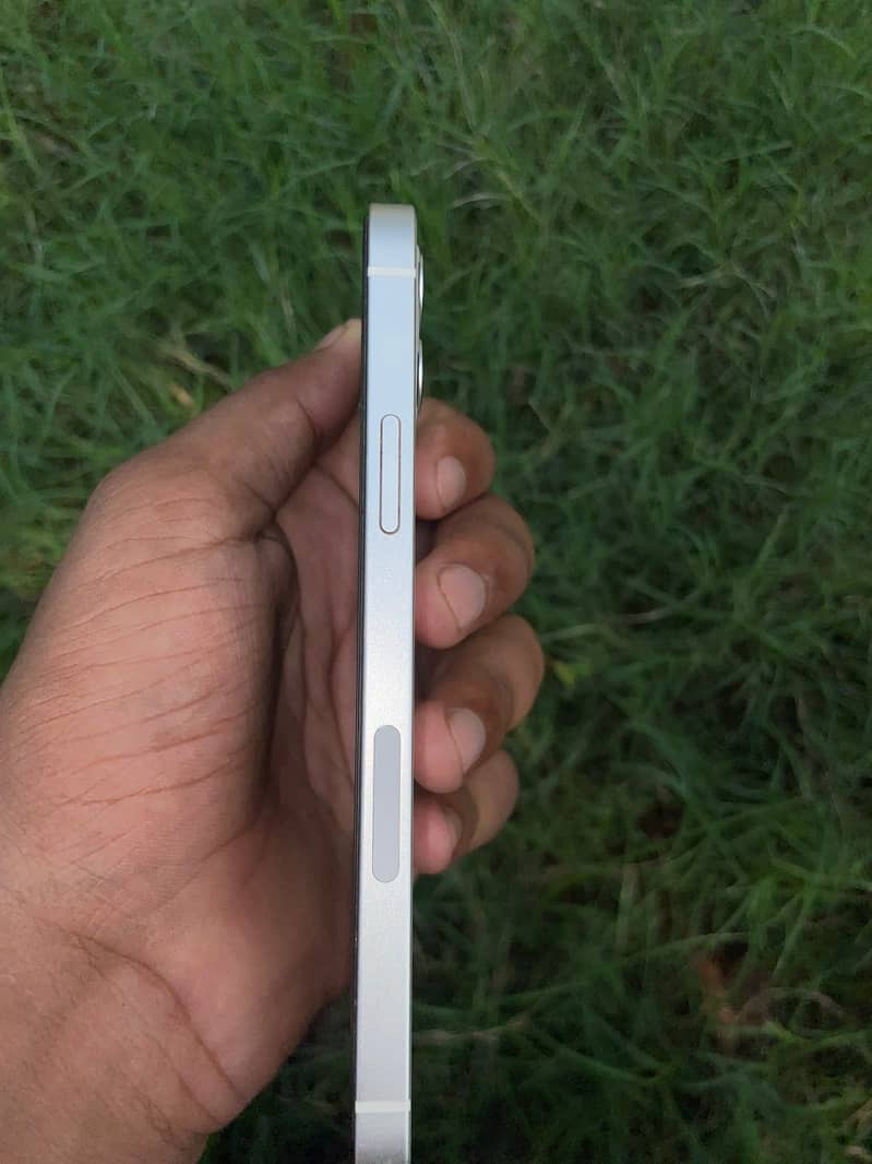 Apple iPhone 12 2