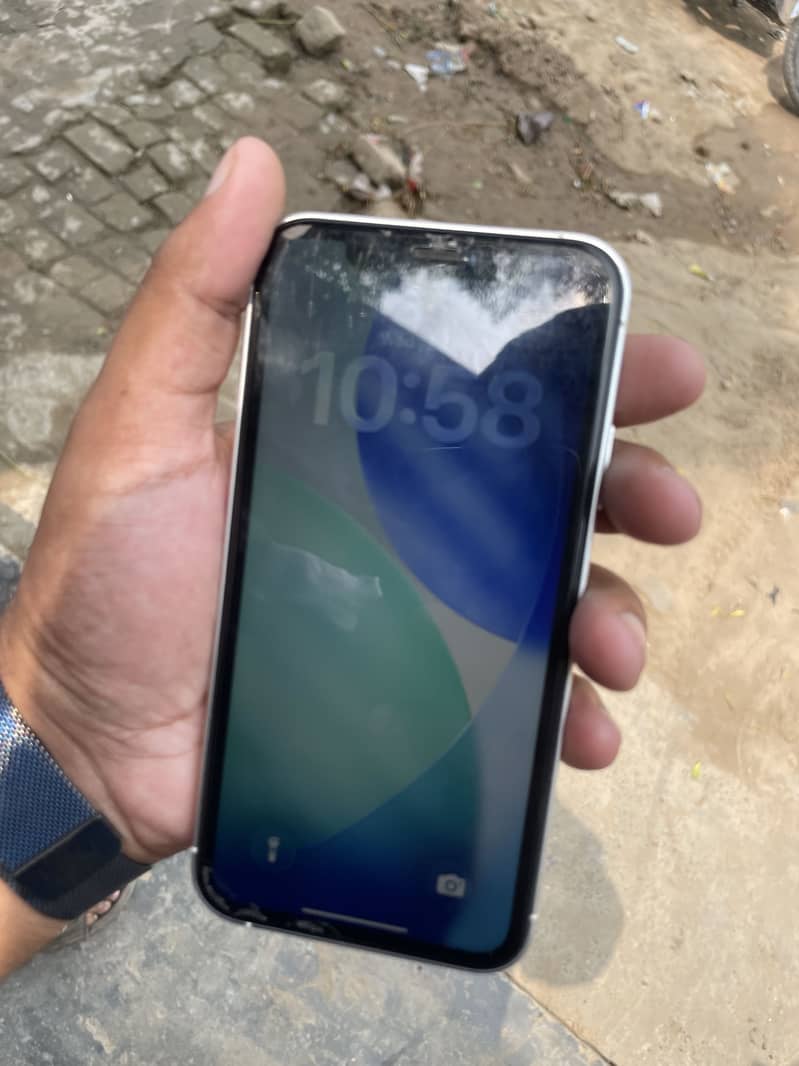Apple iPhone 11 6