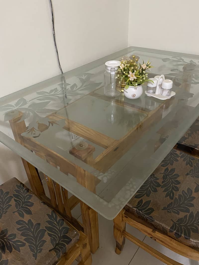 Dining Table 6 chairs 3