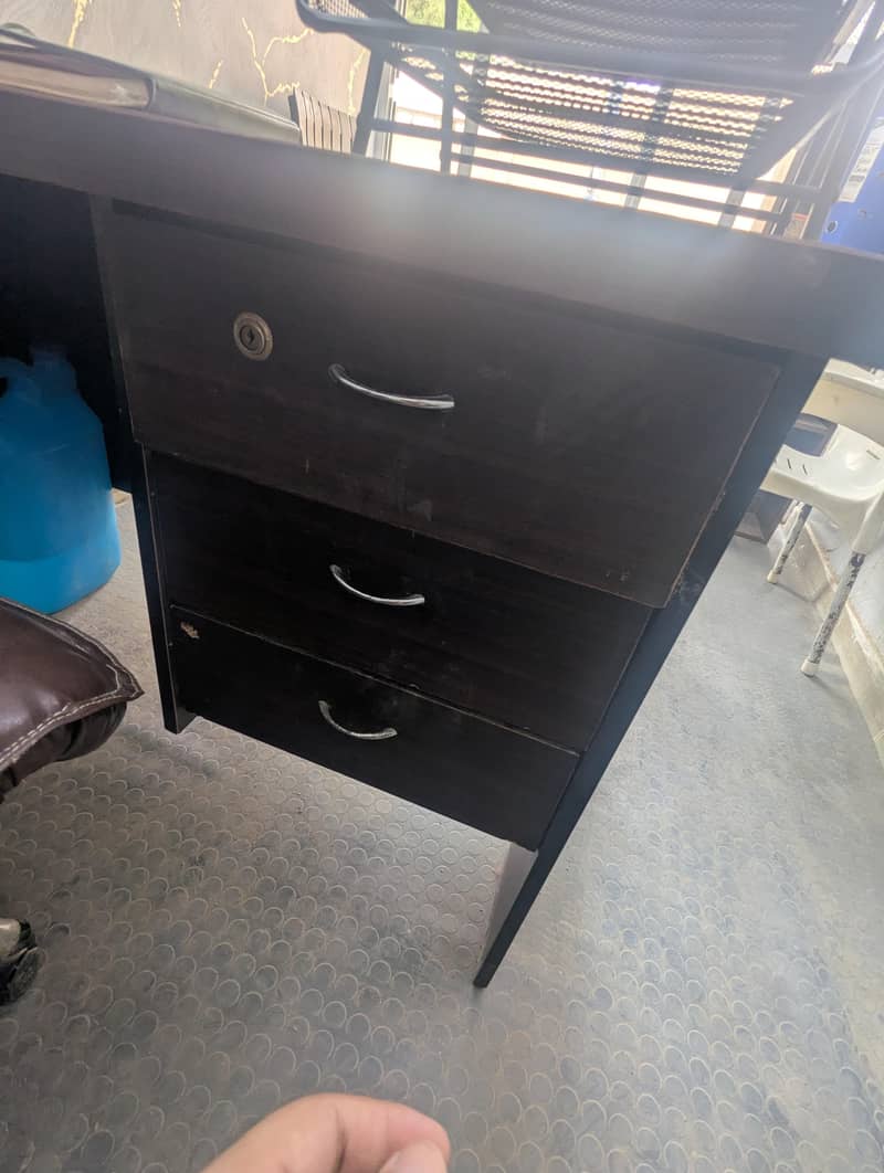office table 0
