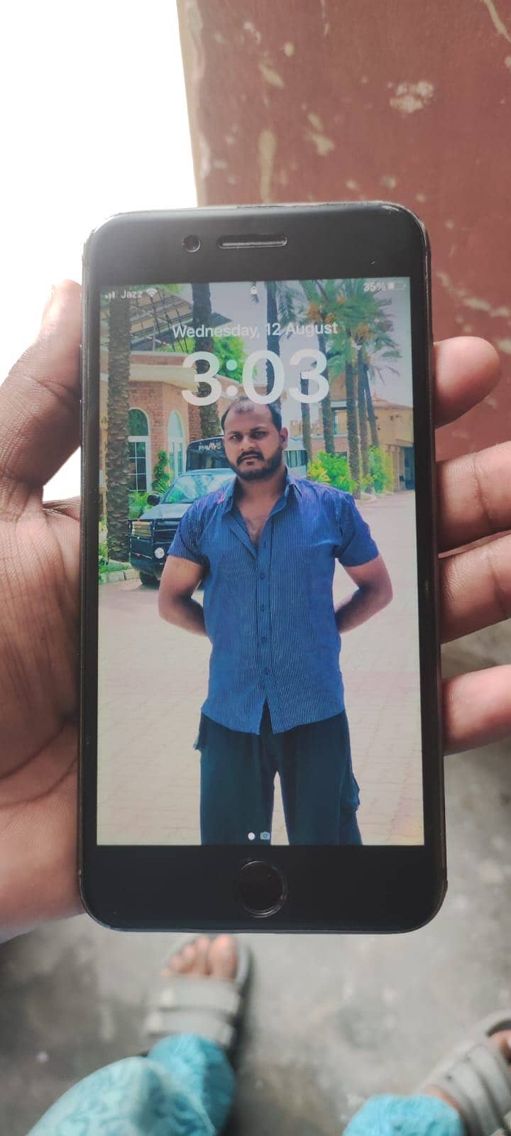 Apple iPhone 8 Plus 1