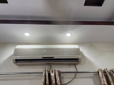 LG JET COOL GOLD 1.5 ton for sale