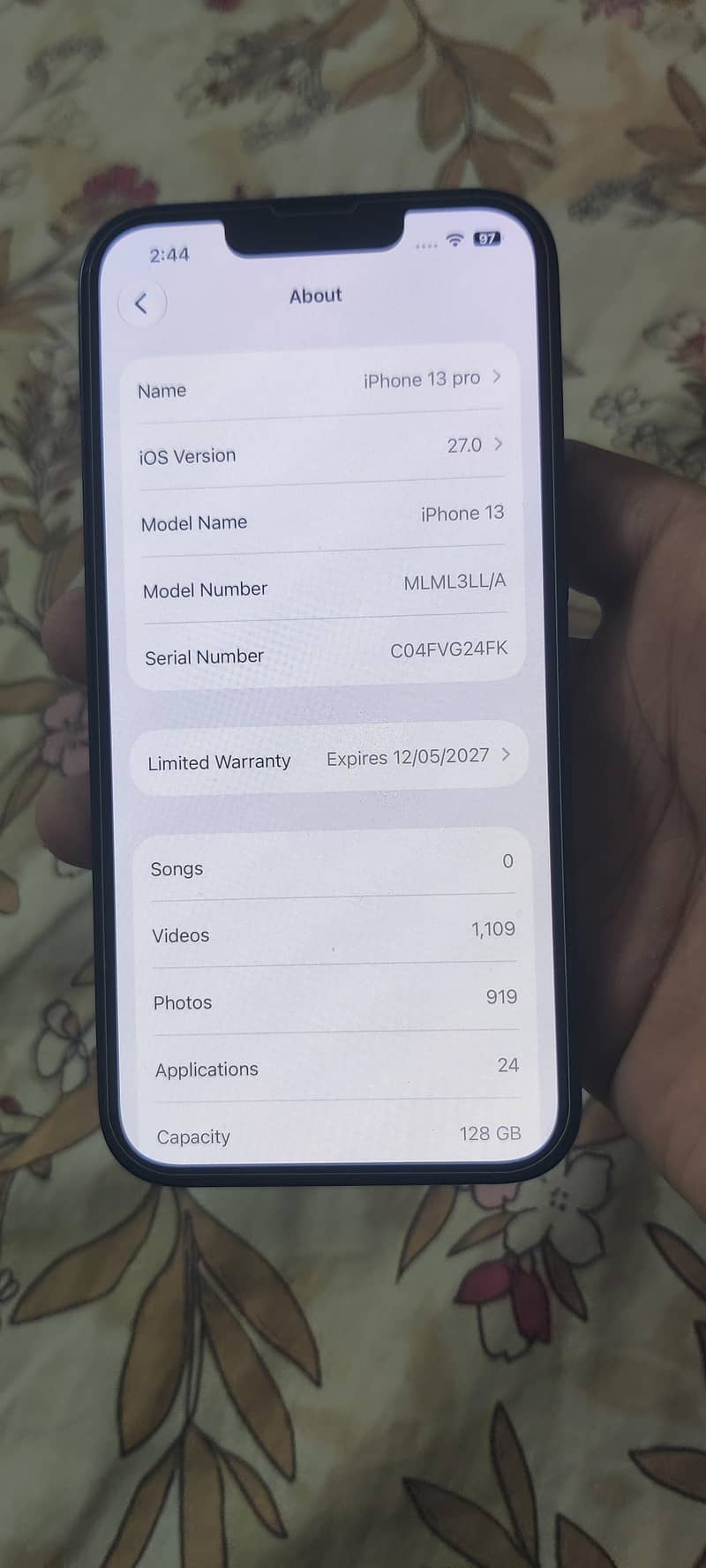 Apple iPhone 13 1