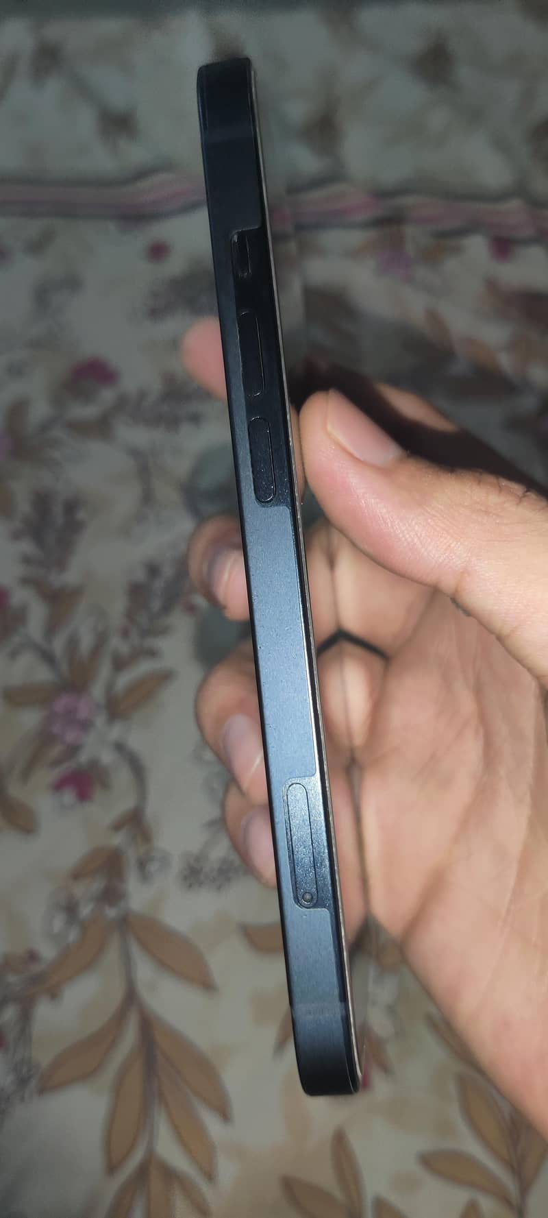 Apple iPhone 13 4