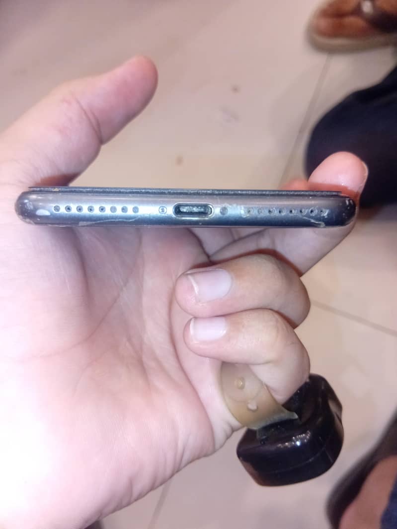 Apple iPhone 8 Plus 2