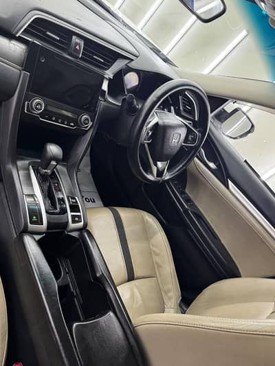 Honda Civic Oriel 2019
