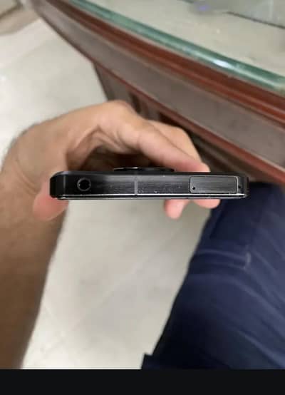 Sharp Aquos R7 03323851980