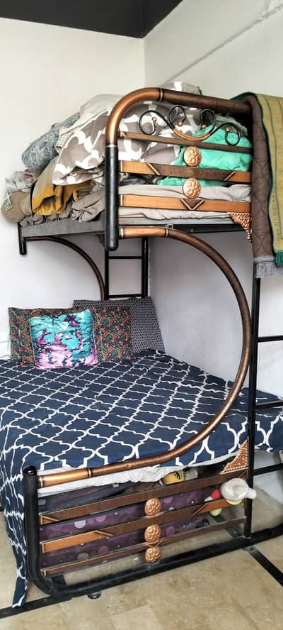Bunker bed with mattress