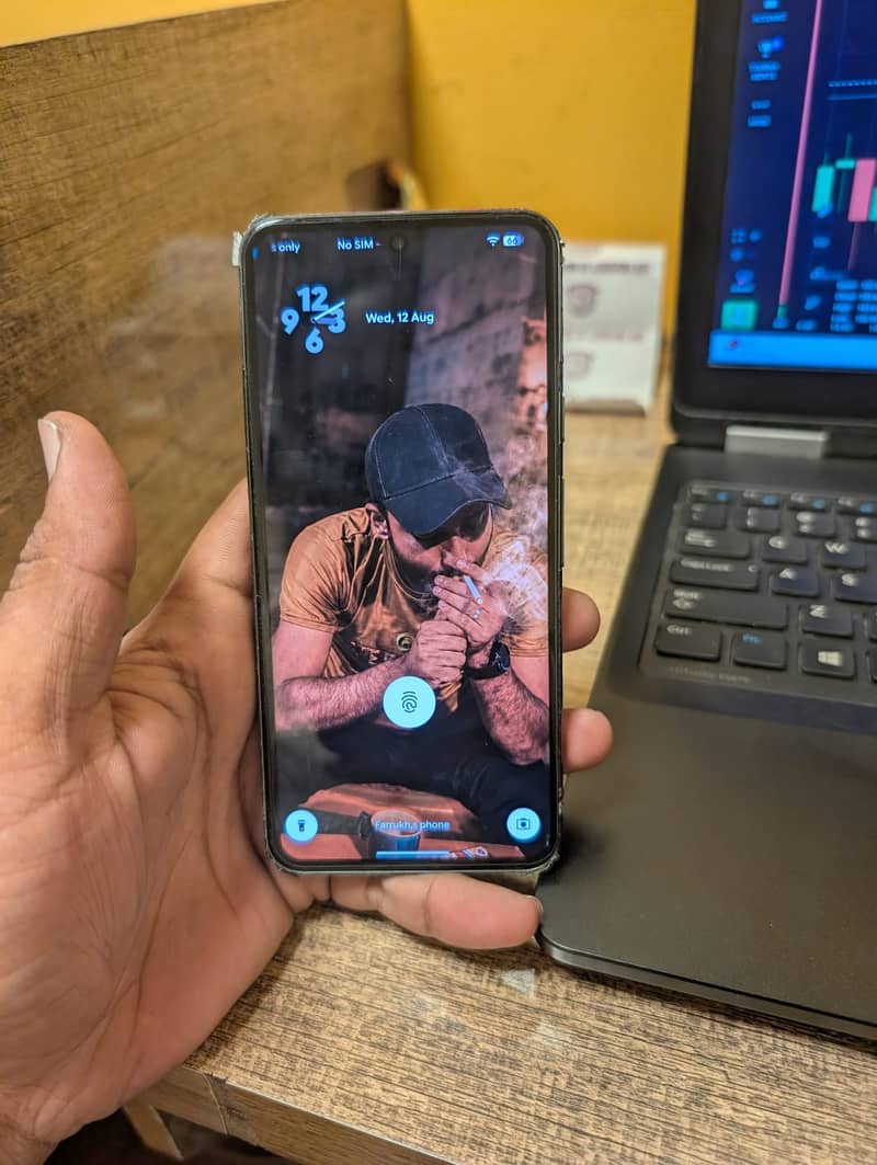 Google Pixel 8 2