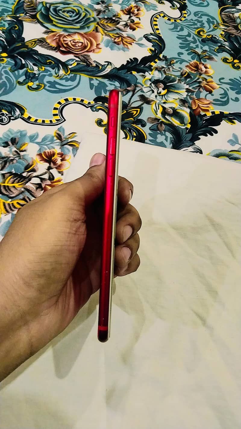 Apple iPhone 7 Plus 6