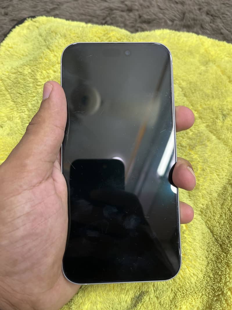 Apple iPhone 15 plus 7