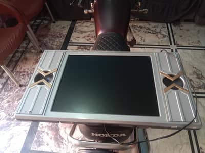 capital aur USB wali LCD hai exchange pta mobile