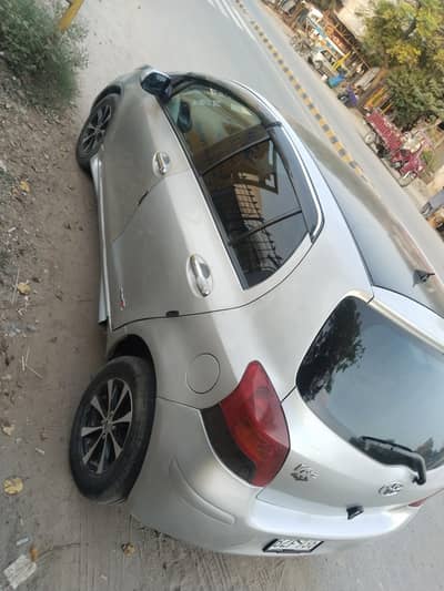 Toyota Vitz 2008