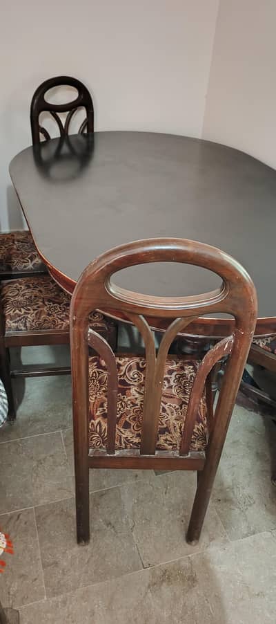 dinning table with 6 chairs