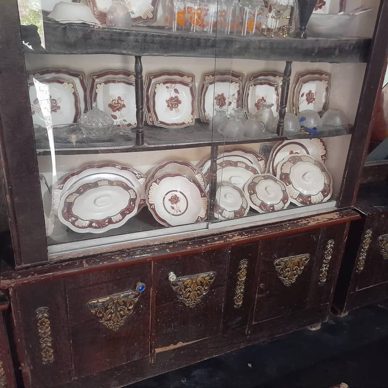 dressing table or showcase 0