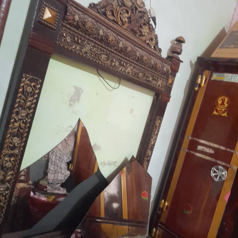 dressing table or showcase 2