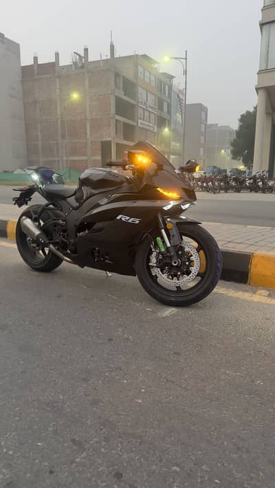 Yamaha R6 - 498cc