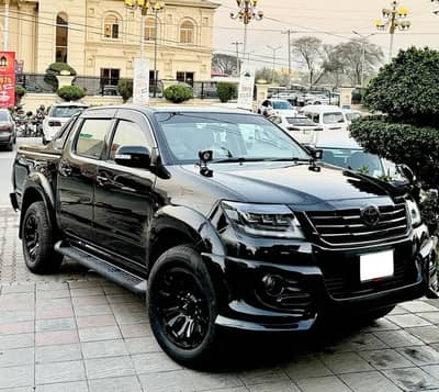 Toyota Hilux 2014