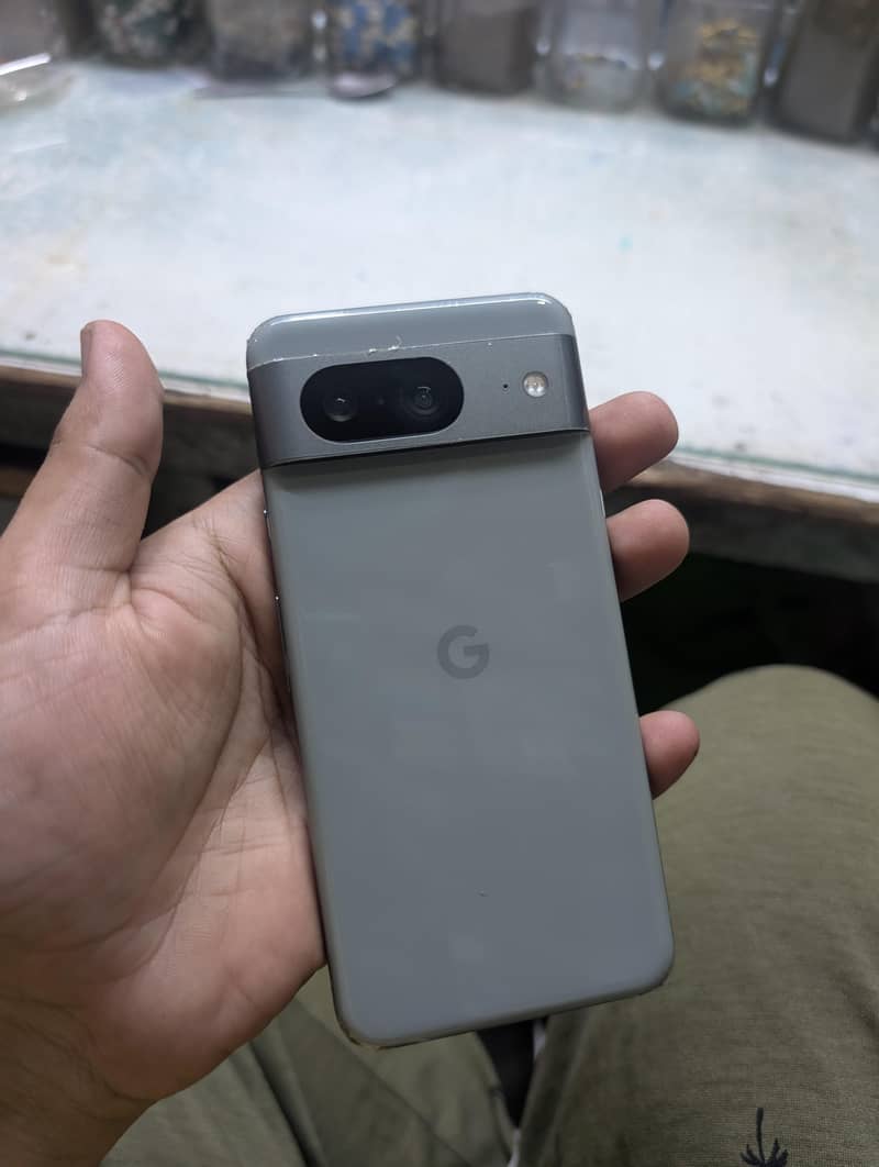 Google pixel 8 7