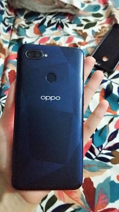 OPPO A12